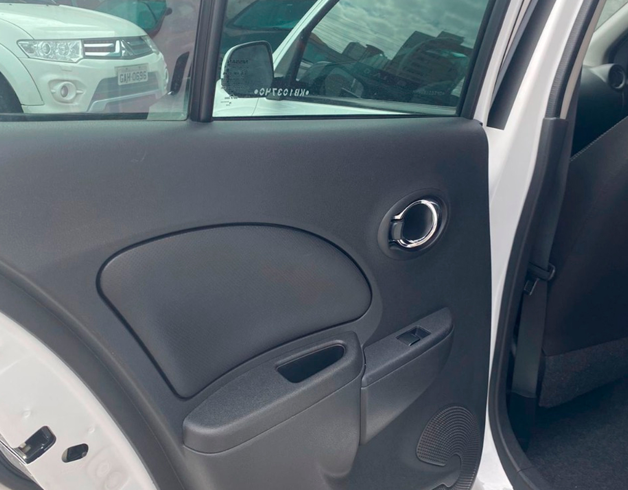 NISSAN-MARCH-2019-05